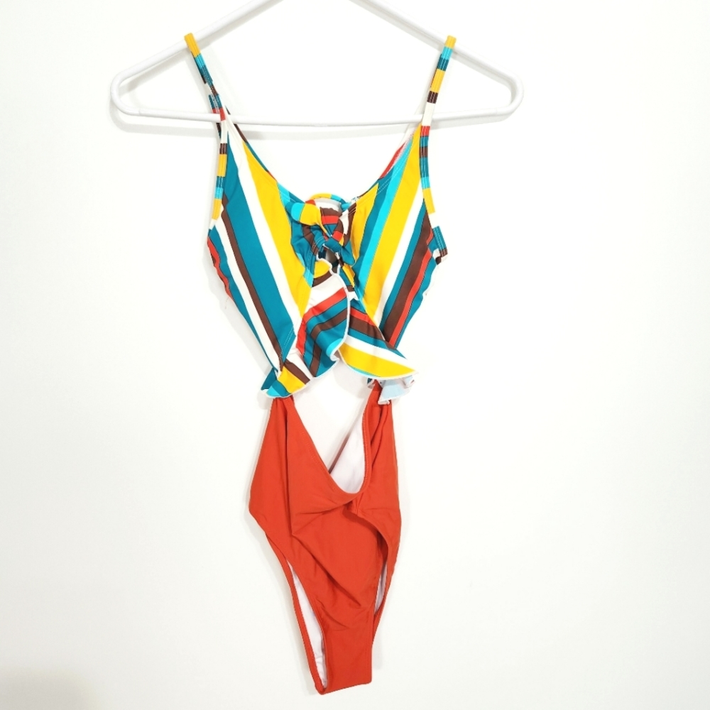 Cupshe | NWT One Piece Cut Out Ruffle Swimsuit Small